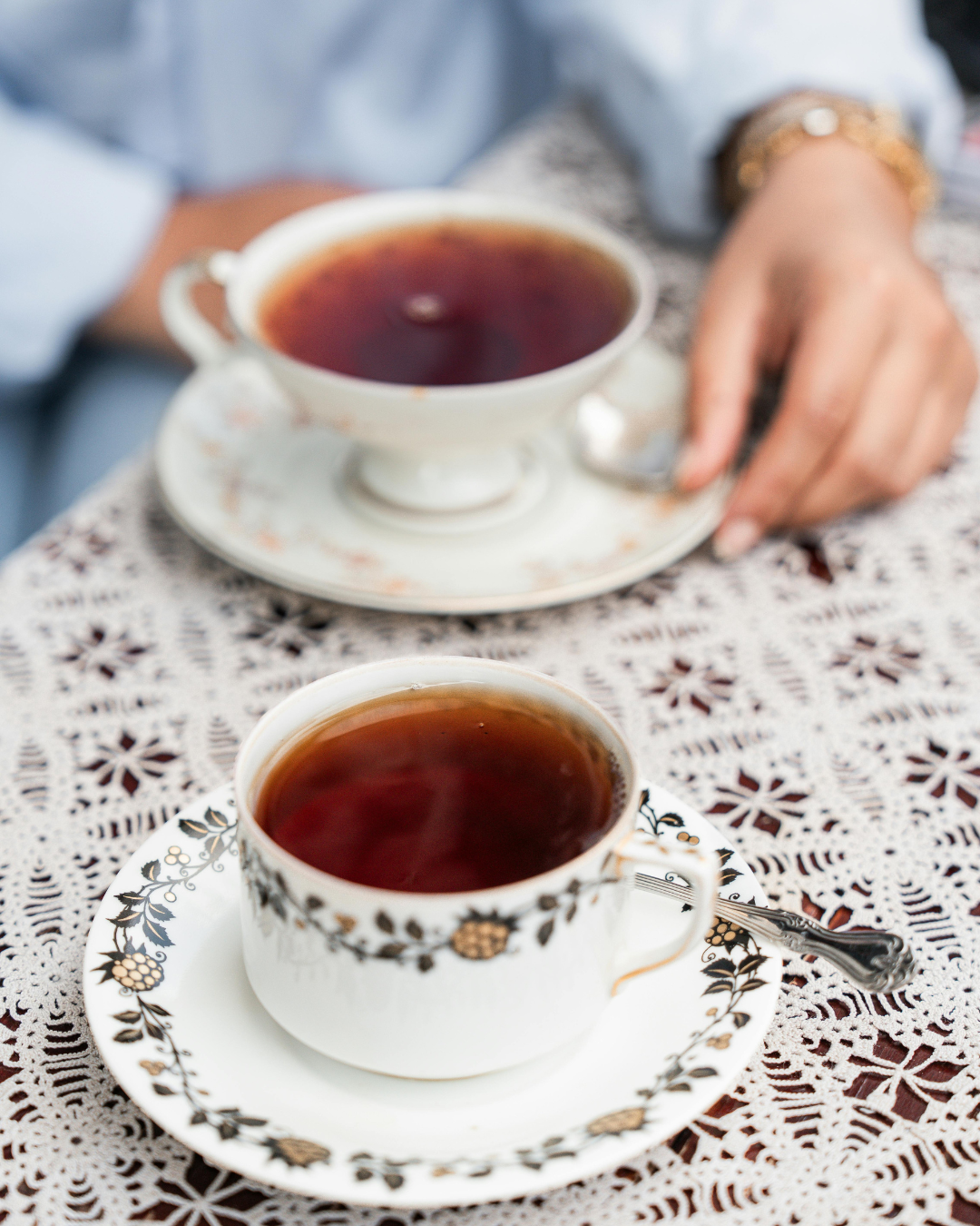 Navigating Tough Conversations: How to Talk to Loved Ones About Aging with Care and Respect.